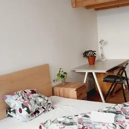 Private 30 Min Walk Old Center A Apartmán